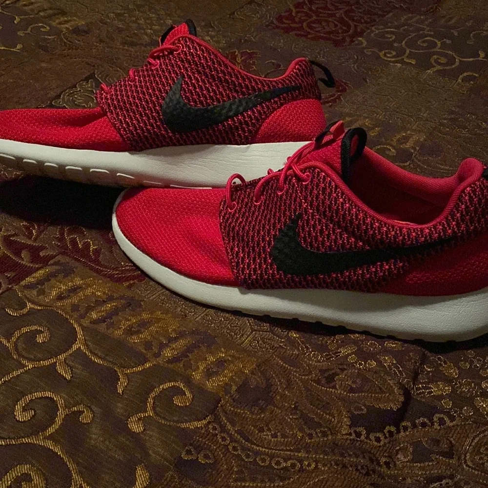 Nike Roshe 1 - Picture 1 of 7